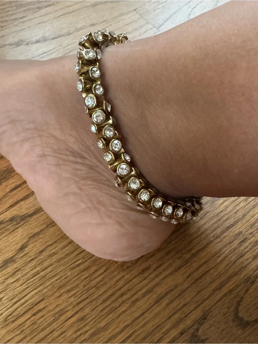 Stretchable rhinestone anklets